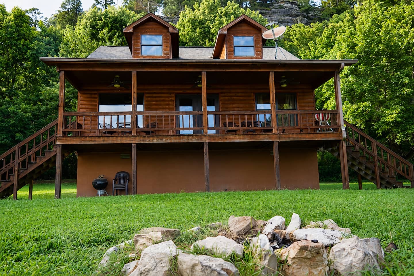 Cabin 770 · Cabin exterior · fire pit