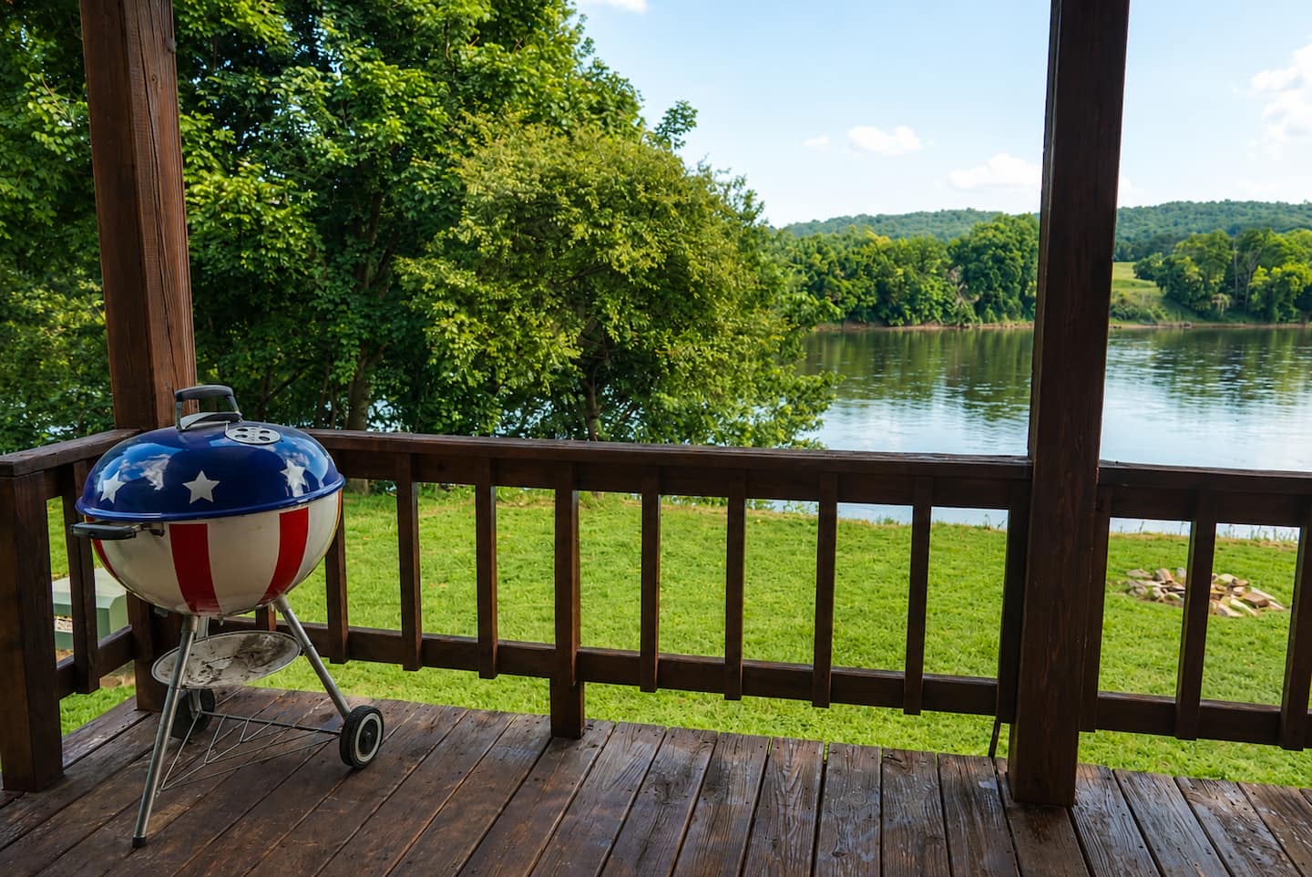 Charcoal grill · river view